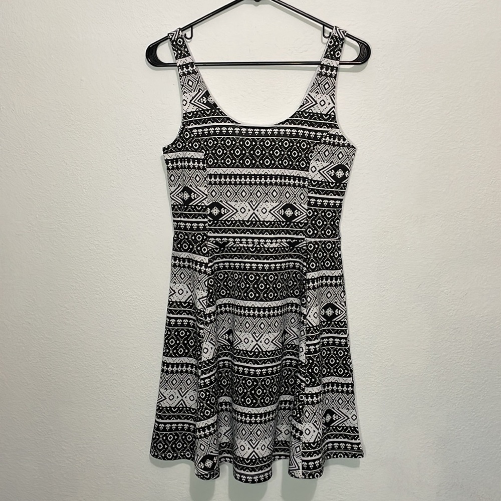 H&M Mini Dress - Picture 3 of 4